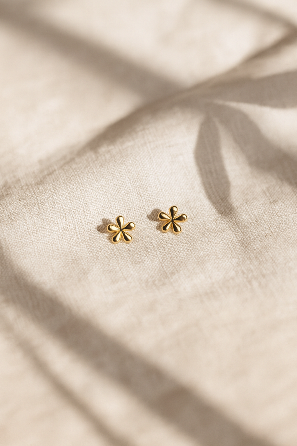 Lily Earrings