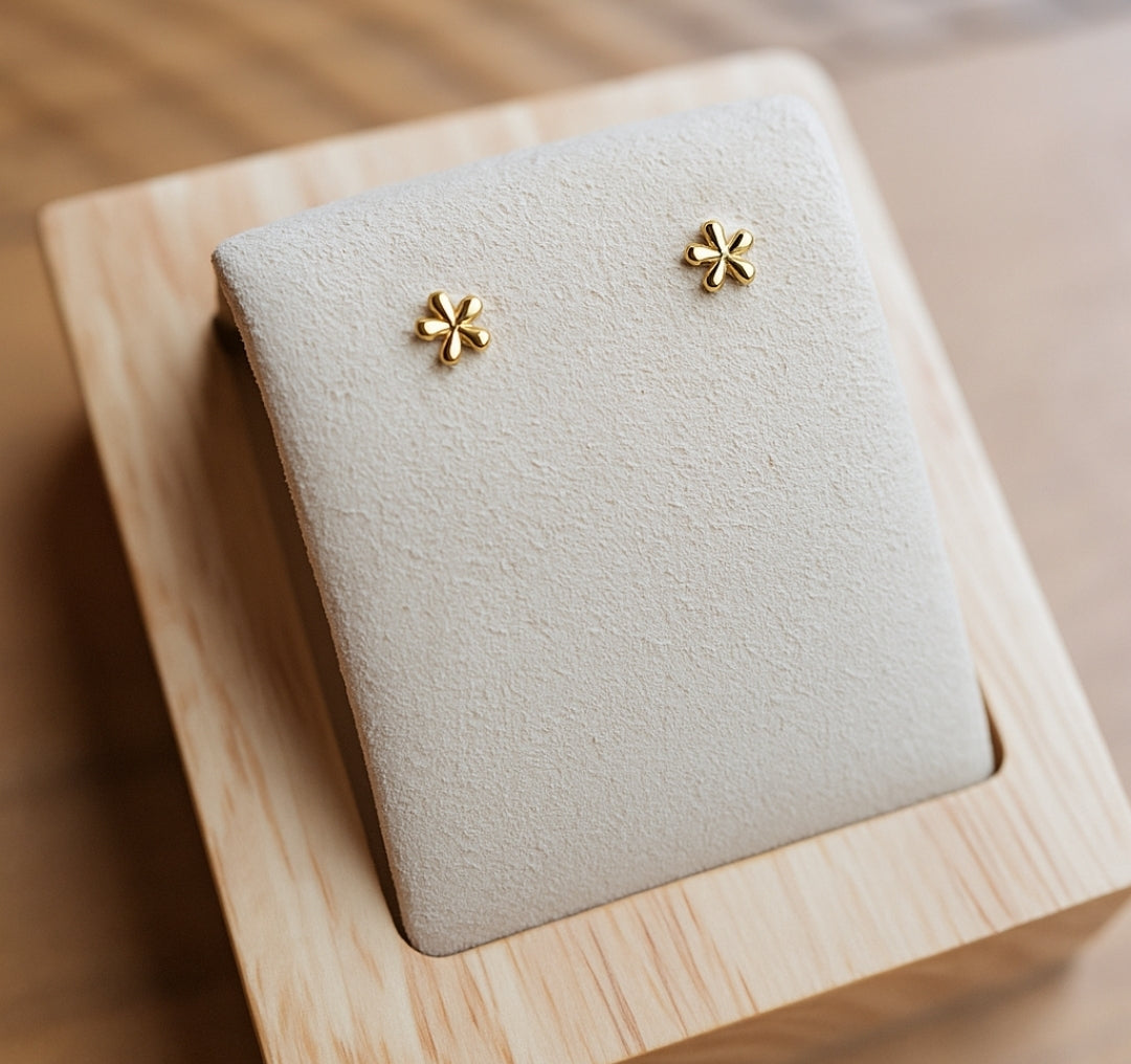 Lily Earrings